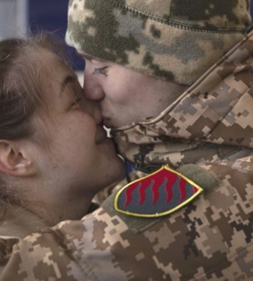В Україні запускають програму підтримки жінок із родин військовослужбовців «Плюс-Плюс»