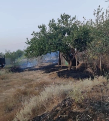 На Херсонщині під ворожий обстріл потрапила тракторна бригада - є загиблий і поранений