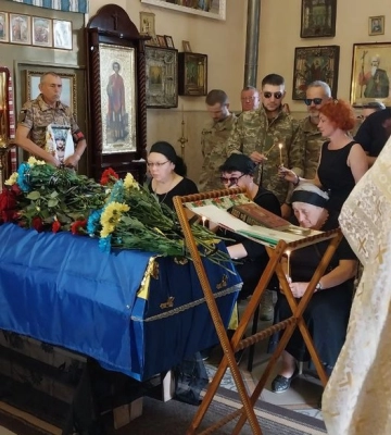 У Сумах попрощалися із захисником Ярославом Рожновим