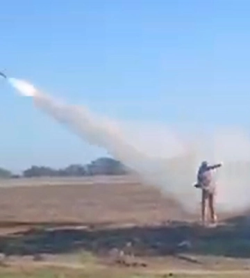 Военные показали видео сбития российской ракеты в Киевской области со «Стингера»