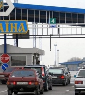 У ДПСУ розповіли, як змінився пасажиропотік на українському кордоні в серпні