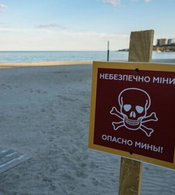 Россияне в Запорожской области поджигают минные поля — СМИ