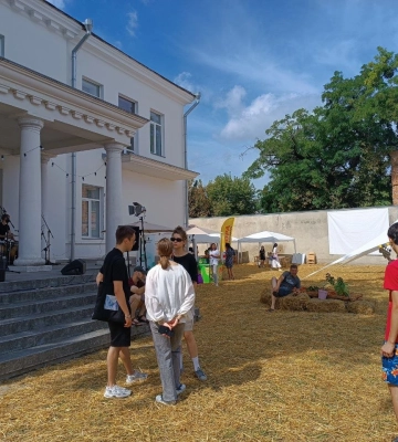 У Полтаві на новій локації стартував «Спаський Фест. Невпинні»