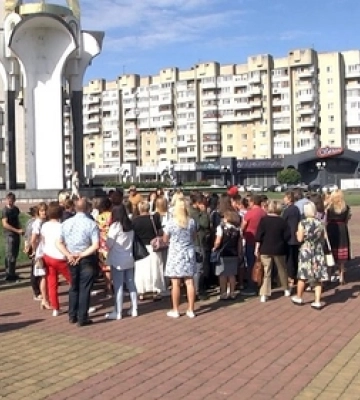 У Луцьку проти нової директорки мітингували працівники навчально-реабілітаційного центру