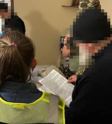 Поширював агітаційні листівки: настоятель храму УПЦ (МП) з Житомирщини отримав підозру