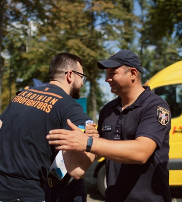 Рятувальникам Херсонщини передали мікроавтобуси