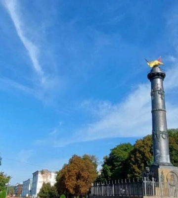 У неділю в Полтаві буде тепло та сухо, а в Західних областях очікуються зливи