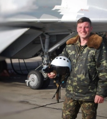 Пам’яті військового льотчика, Героя України Євгена Лисенка
