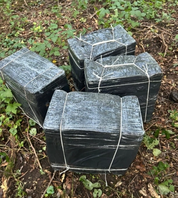 На Волині затримали контрабандистів, які хотіли переправити до Польщі 10 ящиків сигарет