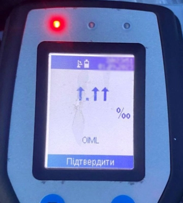Понад 5 проміле: у Луцьку п&#039;яний як чіп водій на Fiat в&#039;їхав у припарковану Toyota