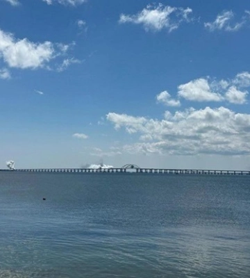 Россияне наращивают систему заграждений в Черном море