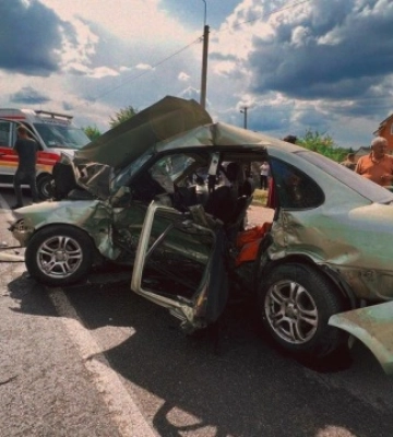 На Рівненщині у ДТП загинула дитина, ще восьмеро людей постраждали