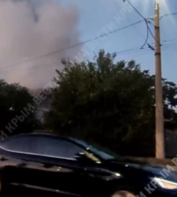 В Севастополе снова было &quot;горячо&quot;: фото и видео сильного пожара