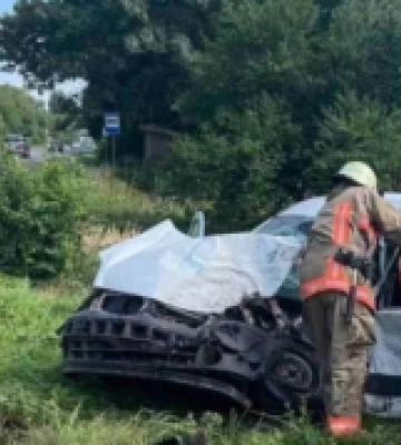 На виїзді з Нововолинська сталась аварія: трьох потерпілих госпіталізували | Новини Нововолинська