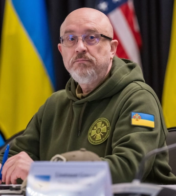 Зеленський звільнив Резнікова з посади міністра оборони: що відомо про його наступника