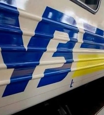 Укрзалізниця оголосила про затримку руху поїзда Одеса-Дніпро через позаштатну ситуацію