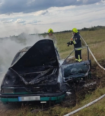У Рівненському районі згорів автомобіль