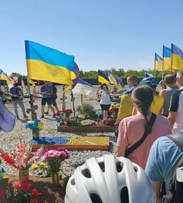 У Кривому Розі відбувся велопробіг в пам’ять загиблого захисника Олександра Локтєва