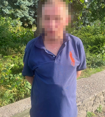 У Черкасах конфлікт між чоловіками завершився ножовим пораненням