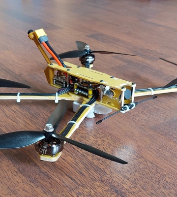 “FPV-дрони з Черкас працюють на усіх напрямках”: як місцеві інженери налагодили виробництво