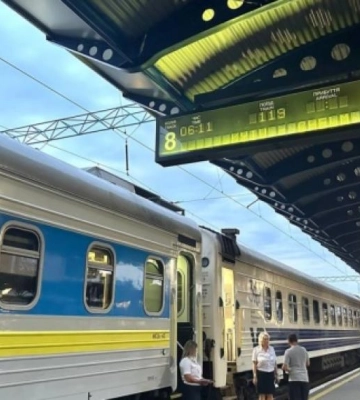 Укрзалізниця запустила новий потяг до Польщі: зручна пересадка до Варшави
