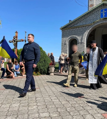 Лікарі місяць боролися за його життя: на Волині попрощалися із молодим Героєм, що помер від важкого поранення