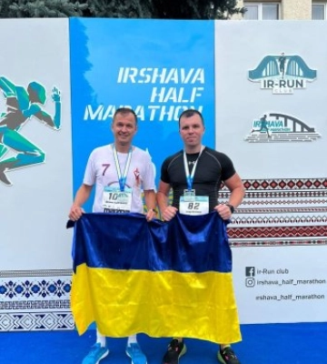 Прокурори Закарпаття долучилися до благодійного забігу на підтримку ЗСУ