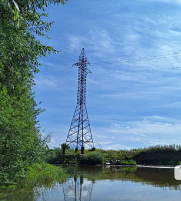 Криворіжців застерігають від риболовлі та відпочинку біля електроліній: в чому небезпека
