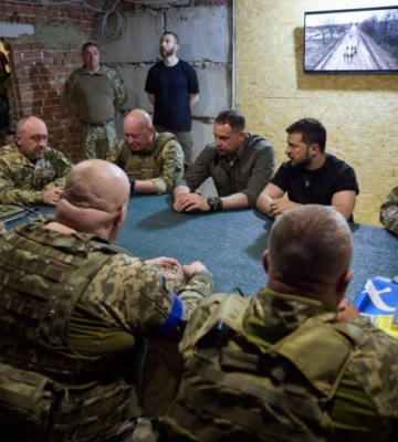 Зеленський відвідав військових на Донеччині