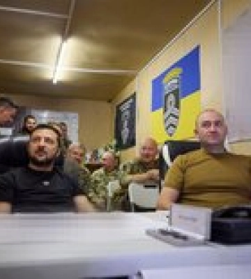 &quot;Все мощные&quot;. Зеленский поехал к боевым бригадам ВСУ на Донецкое направление: фото и видео