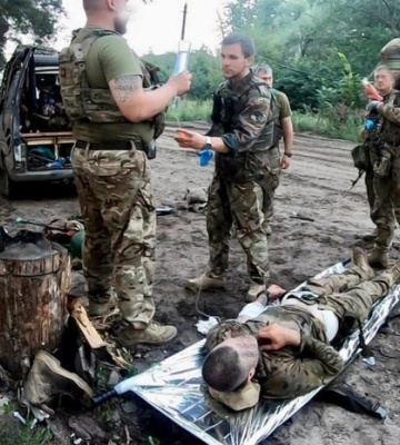 Боротьба за життя під снарядами. Як медики рятують військових на «нулі» 