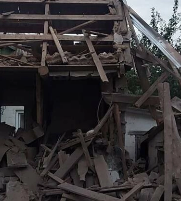 Снаряд влучив у приватний будинок – наслідки нічних атак Дніпропетровщини