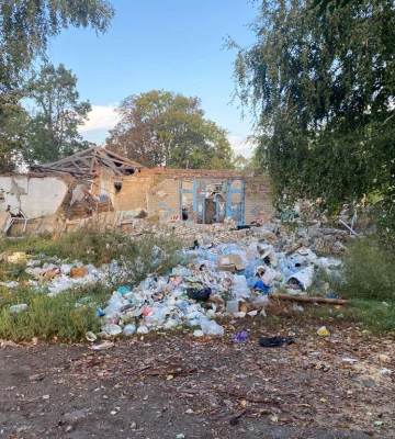 Ворог вдарив керованими авіабомбами по Харківщині: зруйновано будівлю дитсадка