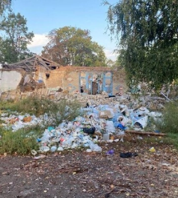Окупанти скинули авіабомбу на дитячий садок на Харківщині