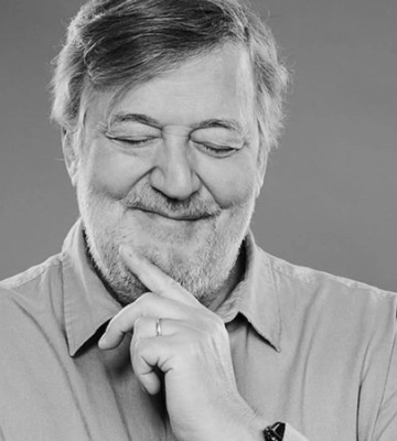 В Киев приехал писатель и актер Стивен Фрай