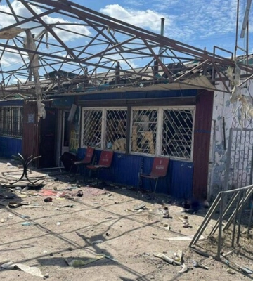 Снаряд попал в кафе: в результате вражеских обстрелов на Харьковщине погибли два человека