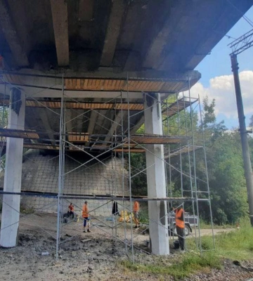 Дорожники показали мости на Харківщині, які ремонтують не через війну 