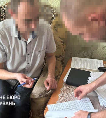 У Миколаєві ДБР викрило правоохоронця, який продавав ритуальній службі інформацію про померлих