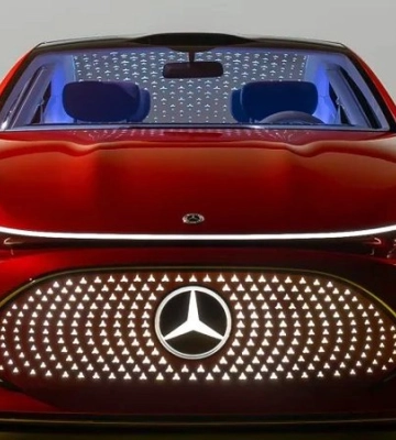 Tesla, посторонись. Mercedes-Benz представив концепт електромобіля зі швидкою зарядкою і великим запасом ходу