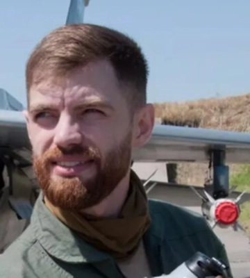 З могили пілота &quot;Джуса&quot;, який загинув у Житомирській області, цинічно вкрали шеврони