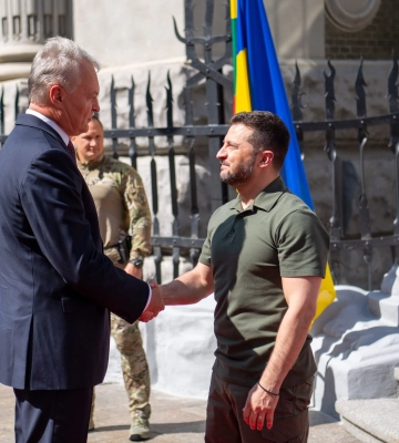 Корупція в Україні гальмує постачання зброї, − Президент Литви