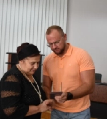 Рідним загиблих на війні лучан вручили їхні посмертні нагороди