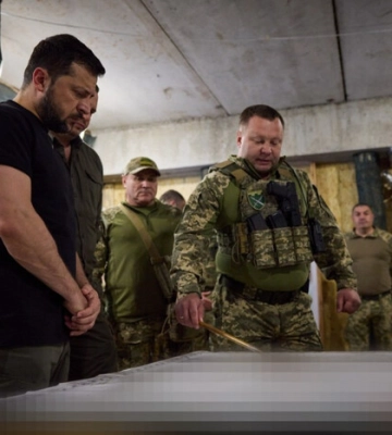 Владимир Зеленский встретился с военными ВСУ на Бахмутском направлении