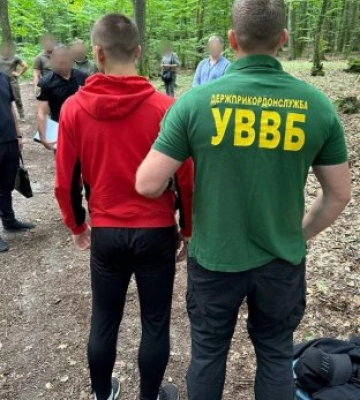На Закарпатті затримали громадянина України, який організував канал незаконного переправлення чоловіків призовного віку з&amp;hellip;