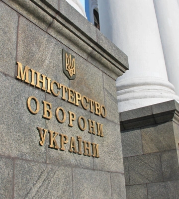 Bihus.Info: Міноборони віддало 650 млн фірмі екснардепа Розенблата за дрони, що не злітають