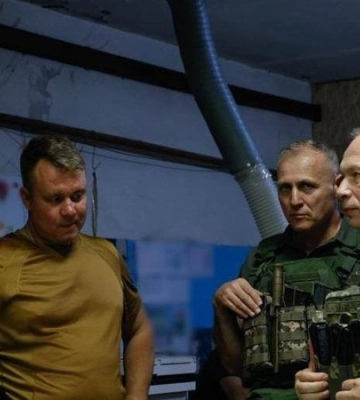 Оперативна обстановка на східних напрямках залишається складною, - Сирський