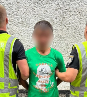 На Закарпатті молодик оголив геніталії перед 9-річною дівчинкою