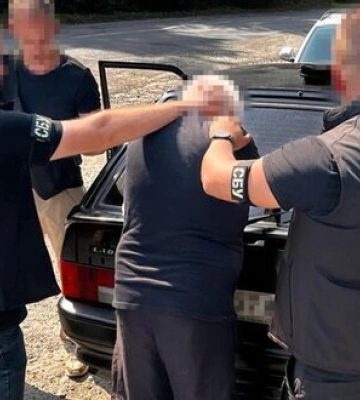 Агента РФ, який встановлював &quot;GPS-маячок&quot; на опору мосту для наведення російських ракет, затримали на Хмельниччині, - СБУ.&amp;hellip;