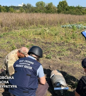 Внаслідок обстрілу села на Харківщині поранено мирного жителя