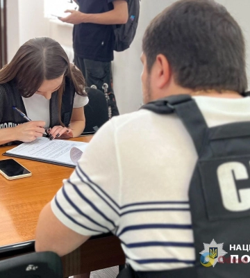 Одесская область: высокопоставленная чиновница налоговой попалась на взятке в пять тысяч долларов